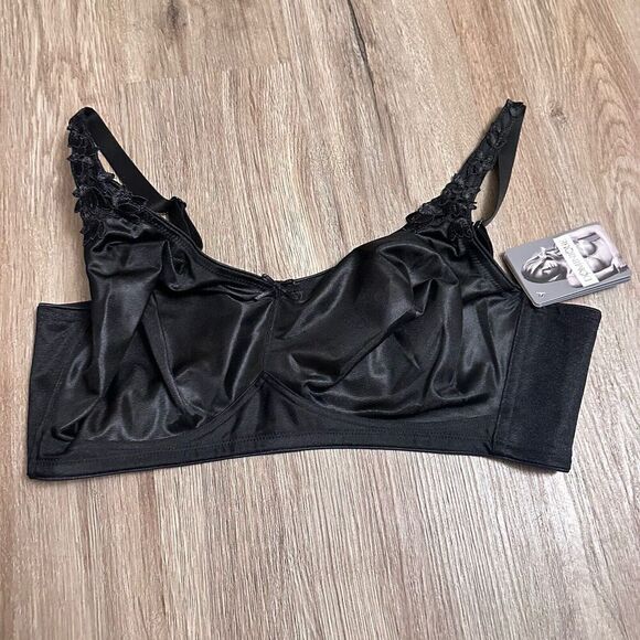 NWT Dominique Black Mystique Seamless Minimizer Bra Size 44D - Picture 3 of 6